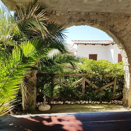 L'arco Sul Mare * Mandaradoni